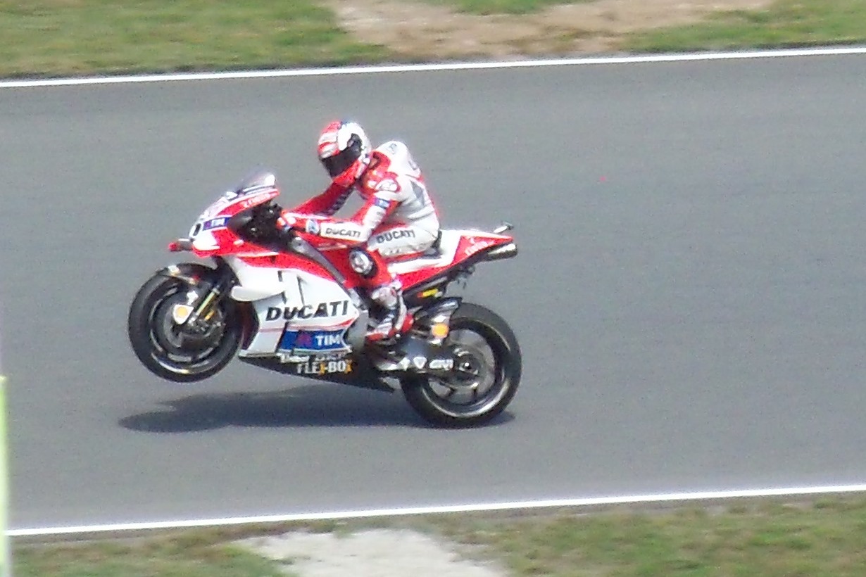 Ducati-2.JPG