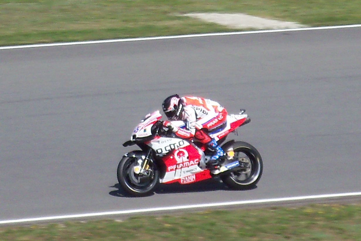 Ducati-5.JPG